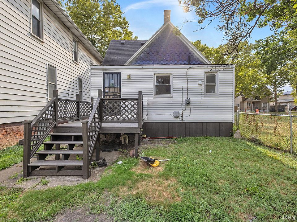 4450 Military St, photo 9