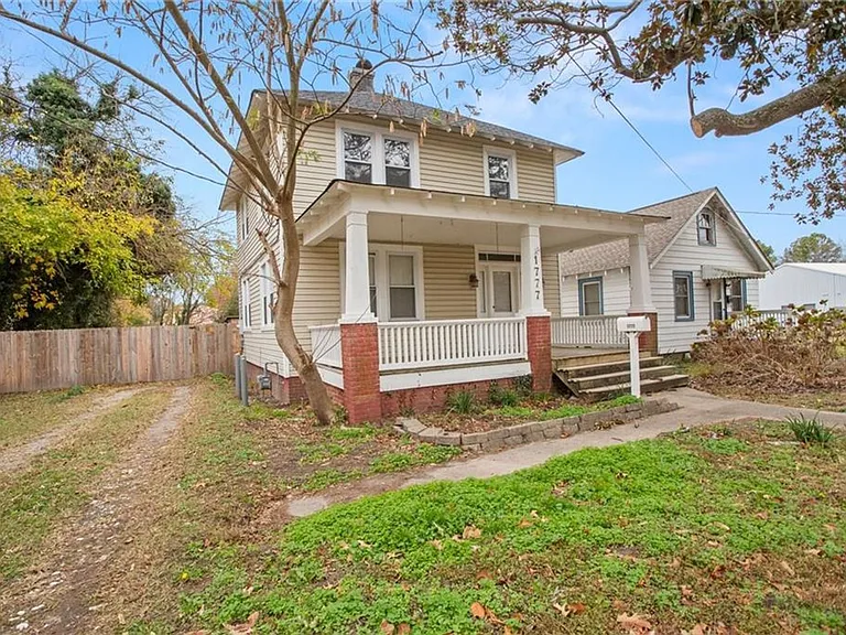 1777 Old Buckroe Rd — Photo 2
