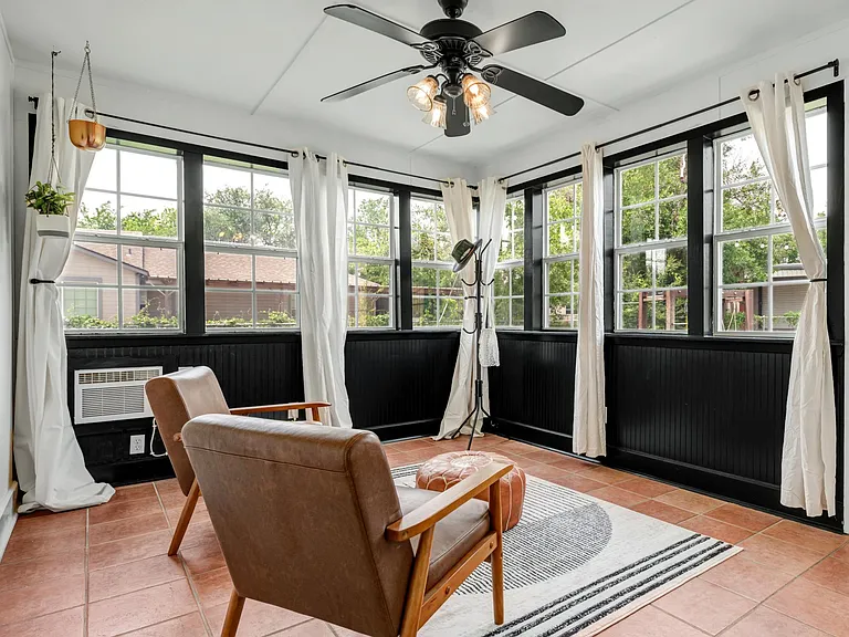 710 Inwood Dr — Photo 14