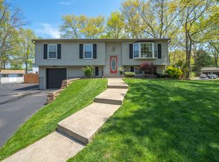 101 Tarnov Ct, Manchester, NJ 08759