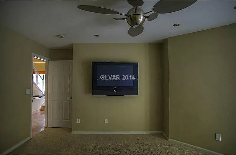 3 bed, 2.5 bath, 1735 sqft, $3,250 — Photo 2