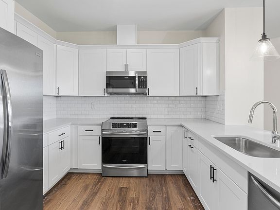 3rd image of 200 Dunnwood Green Ln #303