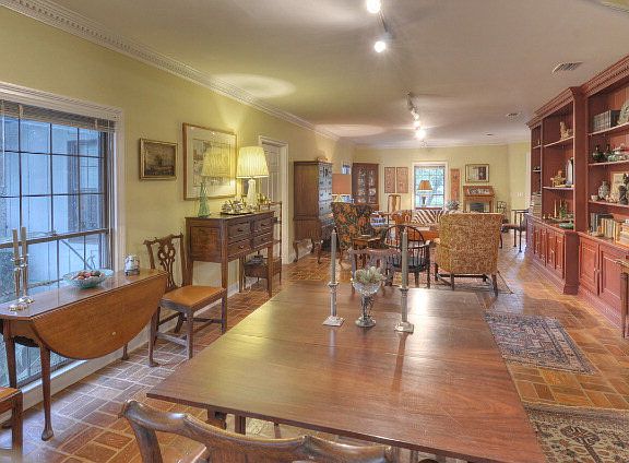 2nd image of 105 Gleneagles