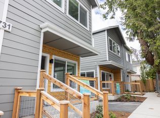 719 S Director St, Seattle, WA 98108