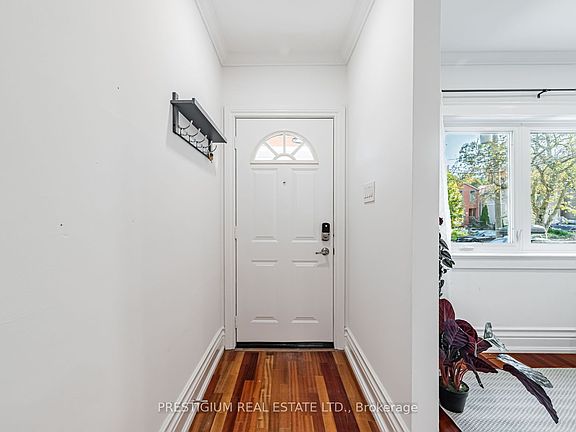 5th image of 532 Merton St