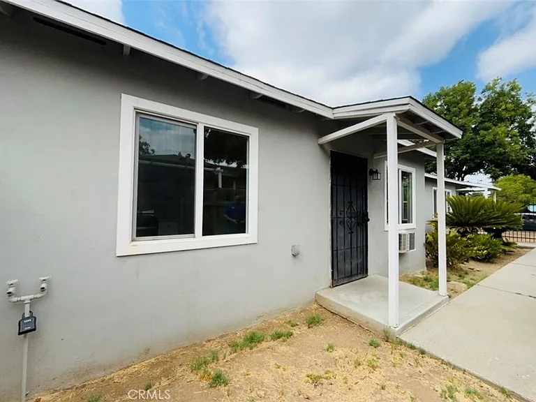 3928 Everest Ave — Photo 2