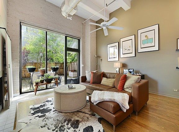 4th image of 1111 W Cornelia Ave APT 106