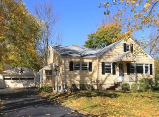 36 Gates Ave, Gillette, NJ 07933