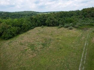 Mays Ln, Mount Pleasant, PA 15666