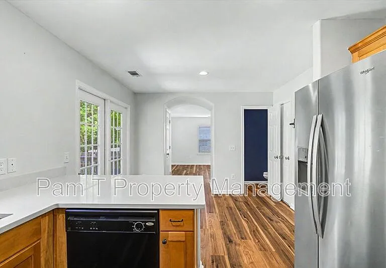 1538 Bradley Blvd — Photo 10