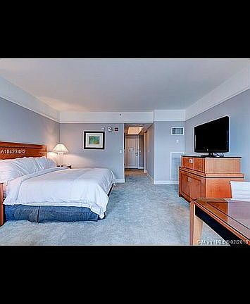 2nd image of 1435 Brickell Ave #3611