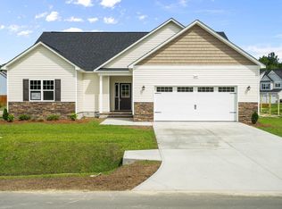 691 Aria Ln, Hubert, NC 28539