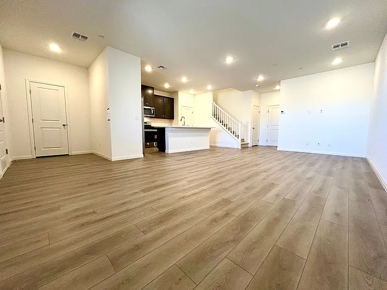 12476 Kings Creek Pl — Photo 4