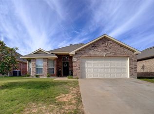 128 Tall Meadow St, Azle, TX 76020