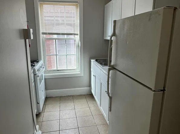 1857 Market St #3, Harrisburg, PA 17103