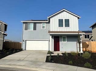 1236 W Prescott Ave, Visalia, CA 93291