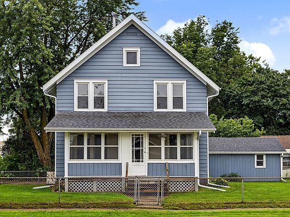 2nd image of 1516 6th St