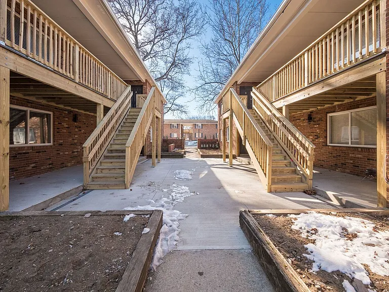 620 Riverview Dr #2 — Photo 21