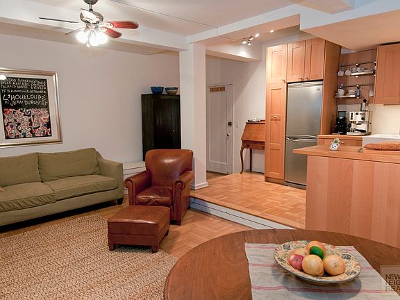 3rd image of 75 Park Ter E APT D14