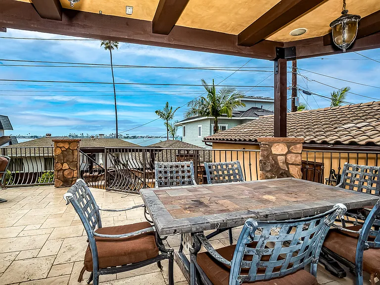 3658 Buena Vista St — Photo 13