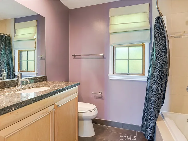 333 N Hill Ave #305 — Photo 12