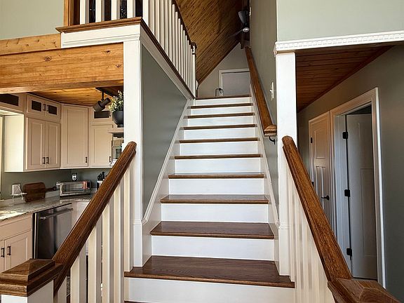 4th image of 18 Croft Way