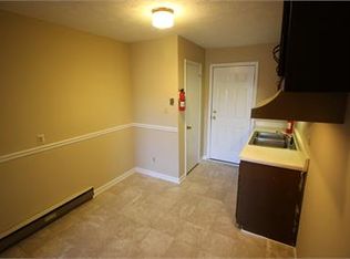 6454 Applecross Ave APT B, Fayetteville, NC 28304