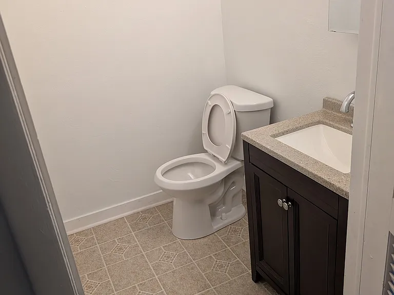 205 Lineberry Rd — Photo 9