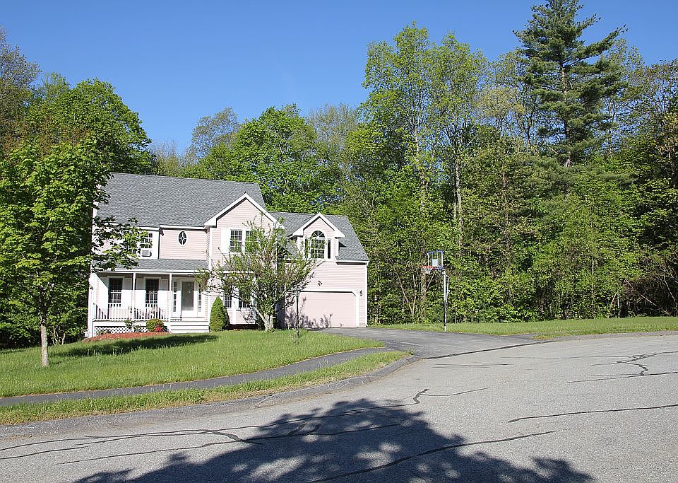 1st image of 19 Thistle Hill Dr