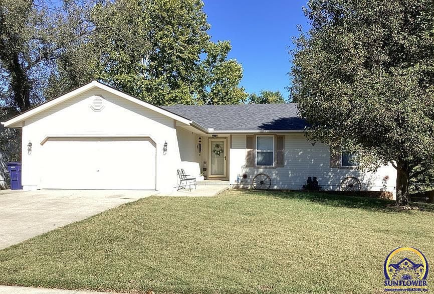 1st image of 321 Park Dr