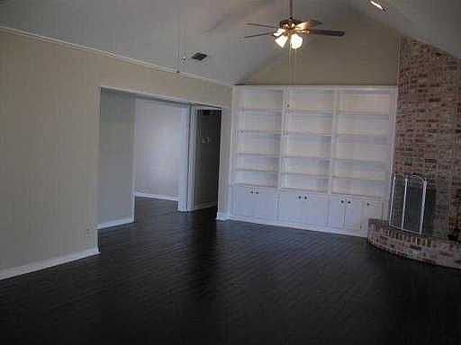 3rd image of 9016 Collinfield Dr