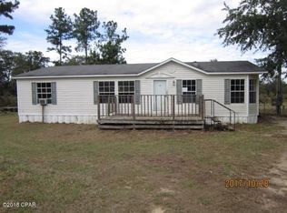 2795 Aries Trl, Grand Ridge, FL 32442