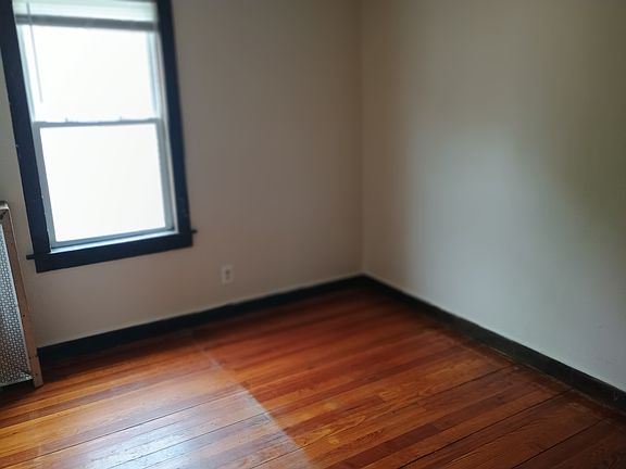 5th image of 14 Randall St Floor 2