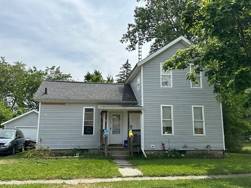 1st image of 637 Oak St