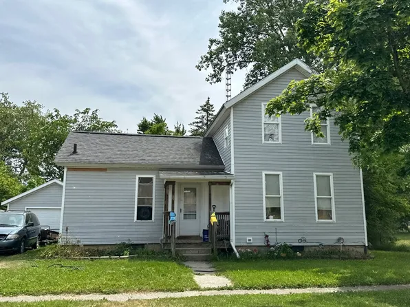637 Oak St, Adrian, MI 49221