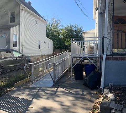 Handicap accessible