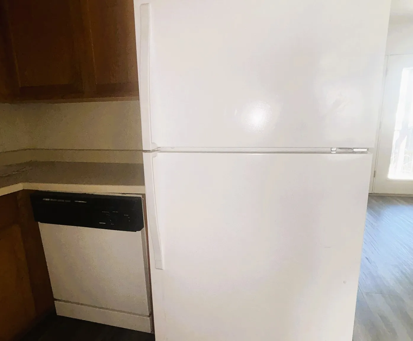 2 bed, 1.5 bath, 950 sqft, $840 — Photo 3