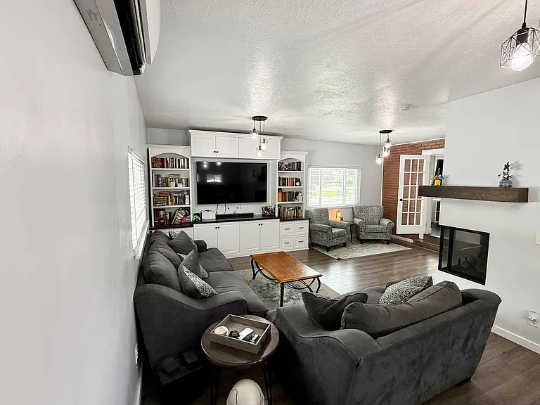1159 N 250 E — Photo 14