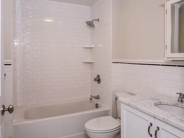 1191 E Putnam Ave #3 — Photo 8