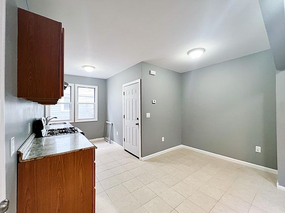 2nd image of 92-11 173rd St #1