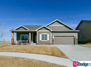 17836 Camden Ave, Omaha, NE 68116