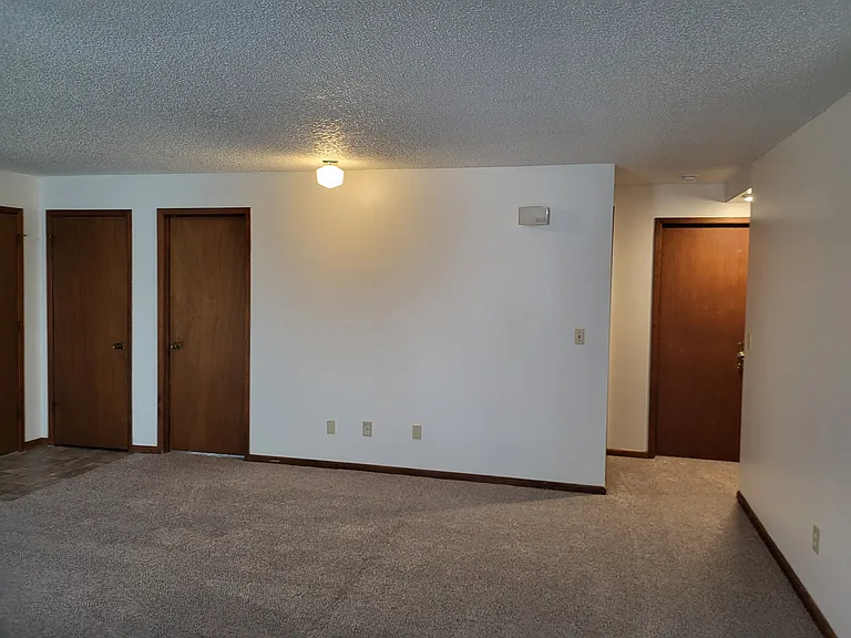 955 Boston Way — Photo 4