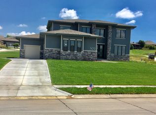 7429 N 126th Ave, Omaha, NE 68142