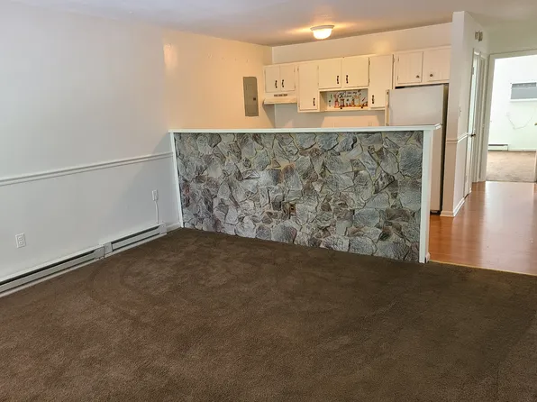 604 Colonial Ct #11, La Grange, KY 40031