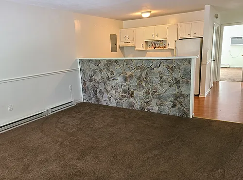 604 Colonial Ct #11 Photo 1