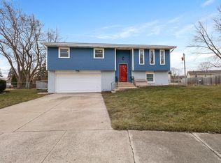 9538 Roosevelt St, Crown Point, IN