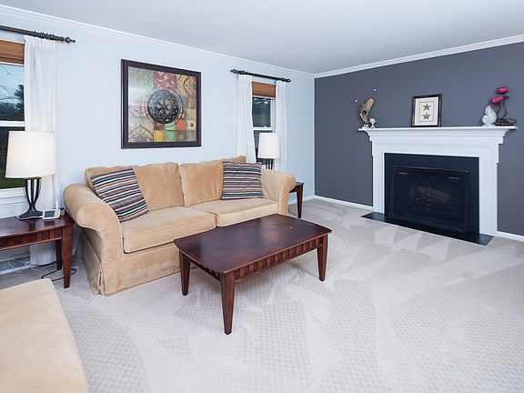 3rd image of 4801 Plum Run Ct