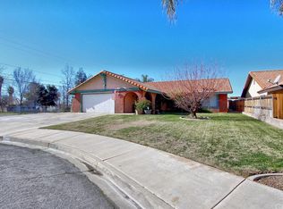 13690 Sarah St, Yucaipa, CA 92399