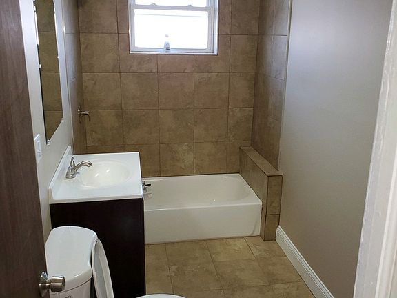 3rd image of 1745 W Garfield Blvd #3