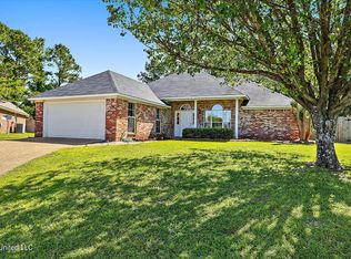 736 Prominence Dr, Flowood, MS 39232